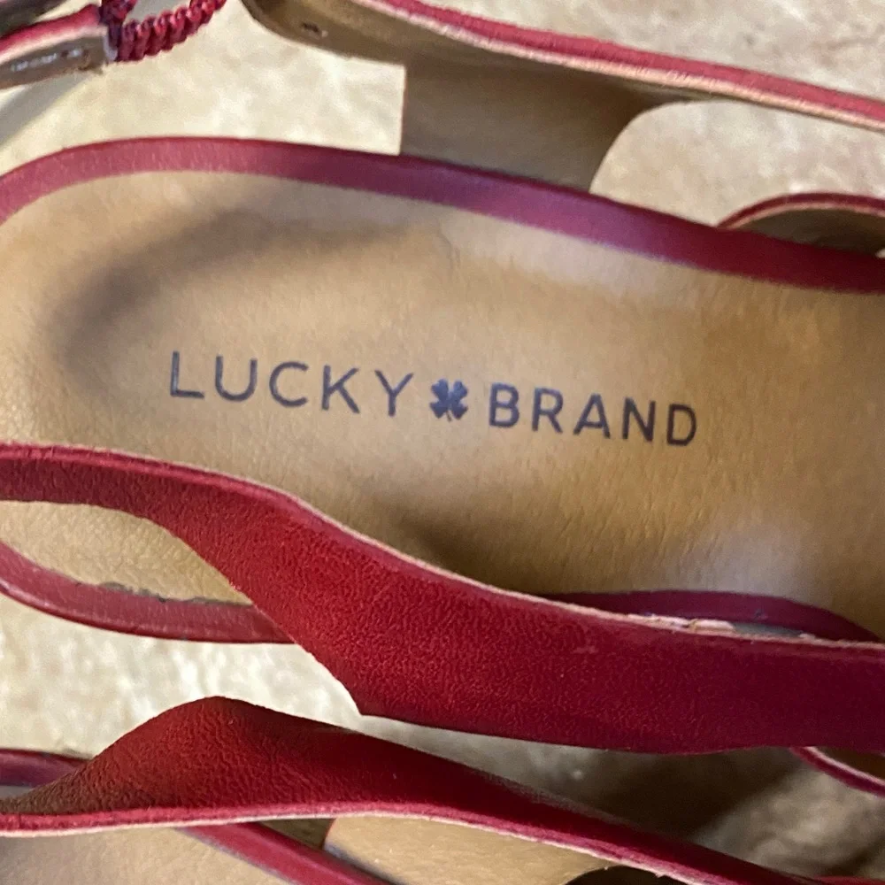 Lucky Brand lk cabino